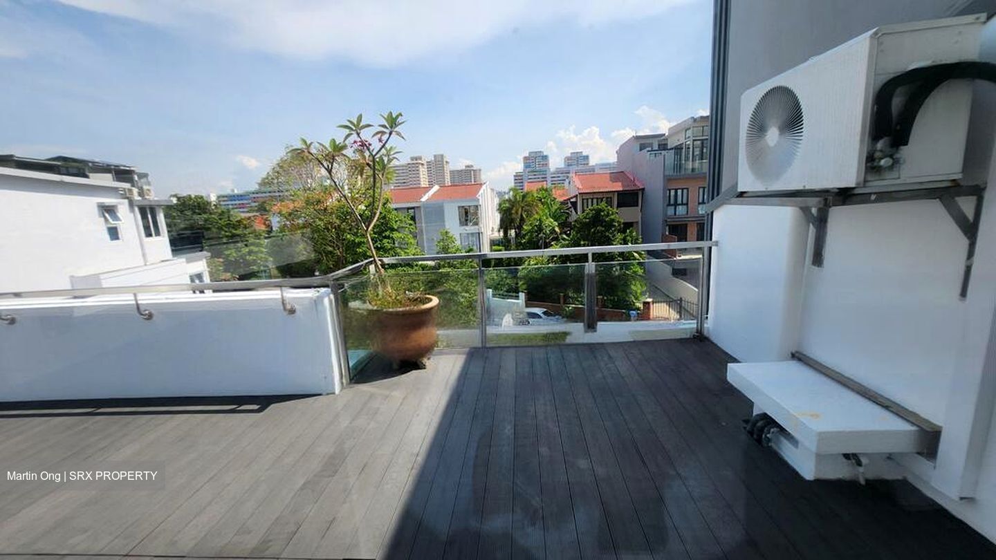 East Coast Hill (D16), Terrace #502484801